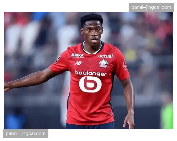 摩纳哥赛前加练定位球防守，应对里尔高空轰炸